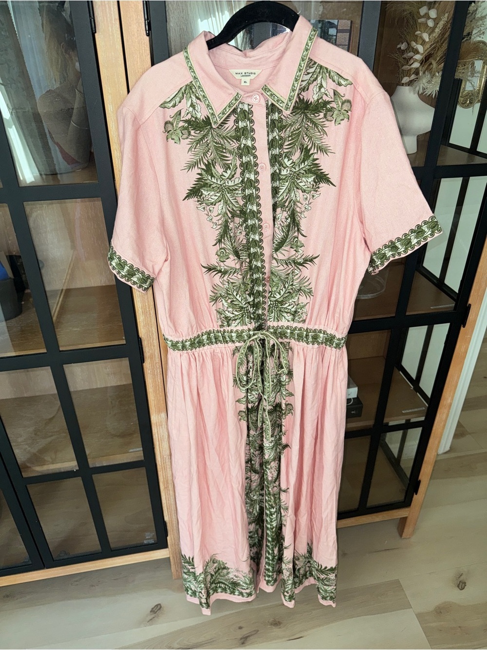 Linen maxi dress button down shirt collar tropical palm print pockets blush - Picture 2 of 15